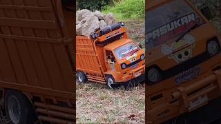 Download lagu Slight tilt and the cargo spills, RC truck #shorts #rc mp3 Download lagu Slight tilt and the cargo spills, RC truck #shorts #rc mp3