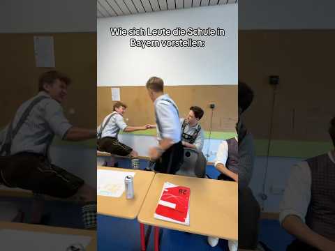 Normaler Dienstag bei uns🍺 #bayern #schule #tradition #relatable #klassenzimmer #fyp #schüler