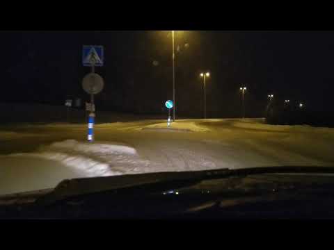 Volvo 850 winter driving, 5-cyl sounds really nice!