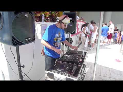 DJ Wonder Live At WMC 2009