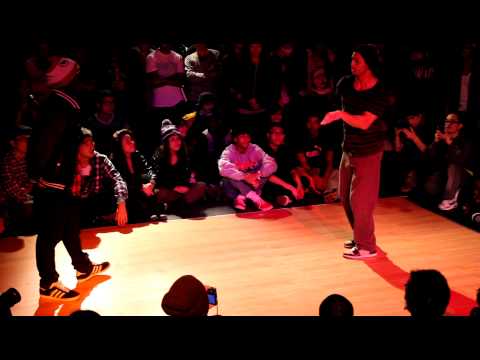 Area 51 2013 Poppin : MegaMan vs Surreal