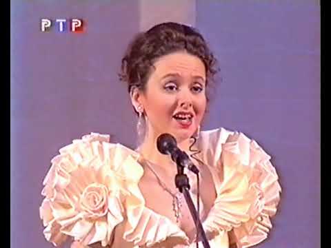 «Песня Маруси», из оперетты «Дороги к счастью», поёт Мария Смирнова