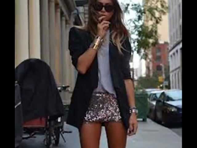 Vídeo relacionado con Générique Pantalones cortos de cosplay versátiles de corte ajustado con cintura baja elástica y lentejuelas metálicas decorativas para un atuendo imaginativo, Negro , S