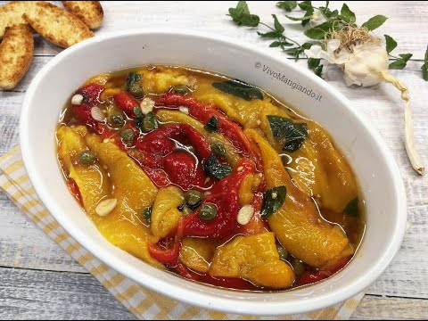 Peperoni marinati, un contorno facile e veloce