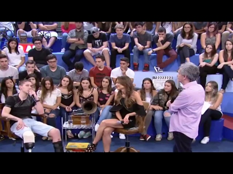 Homenagem para Jackson Follmann no Altas Horas 11 02 2017