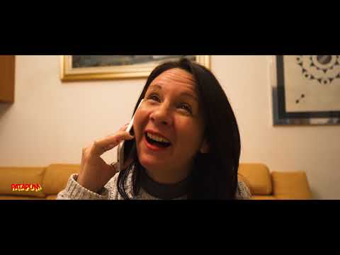 BARZELLETTA " IL BAMBINO L'HA FATTA ADDOSSO!"  Con Piero De Lucia,Kikka Frisini e Eleonora Volpe