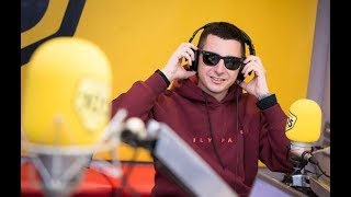 MADMAN CANTA NUMERI A RADIO 105 CON SOTTO LA BASE DI POST MALONE🔥