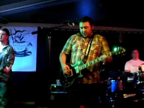 King King feat. Alan Nimmo live @ Café Le Montmartre, Brussels, 04-12-2011