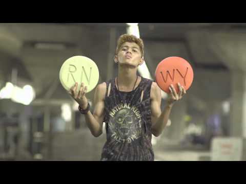 ผู้ชายแรงถั่วเพิ่มขึ้น วิธีการที่จะกระตุ้นผู้หญิงผ่านเสื้อผ้า