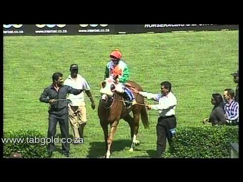 Clairwood 12112013 Race 3 with interview