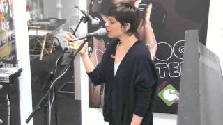 Melanie De Biasio - No Deal