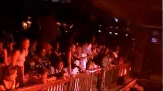 Snoop Dogg - Who Am I (What&#39;s My Name)? [Live at House of Blues] [HD]