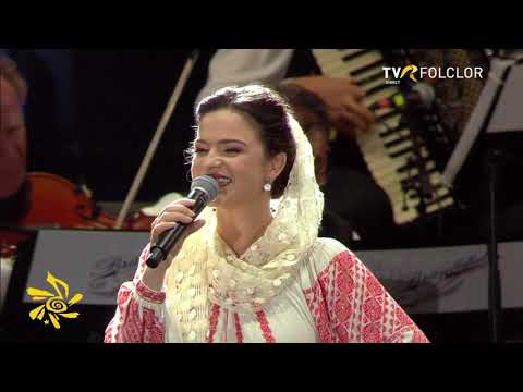 Maria Beatrice Băndoiu I live - Sui mândruțo-n deal la peri I Festivalul ”Mamaia” 2024