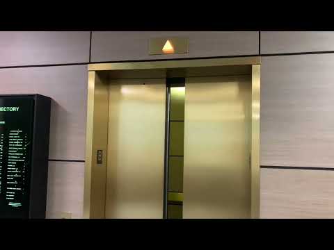 ROUGH 1984 Montgomery Traction Elevators At 3501 Algonquin Rd In Rolling Meadows, IL