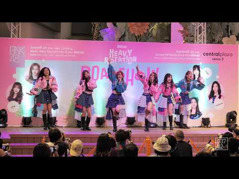 200919 BNK48 - Hashire Penguin (วิ่งไปสิ..เพนกวิน) @ Road Show Central Rama 3 [Overall Fancam 4K60p]
