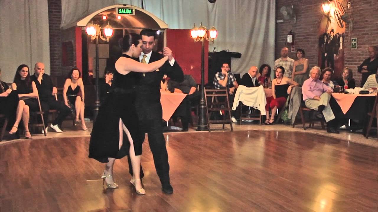 Paola Sanz y Facundo de la Cruz - Tango. Soñemos Milonga. Uruguay-Mtdeo.