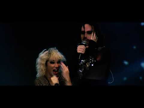 13 - Eu Sou Um Monstro Johnny part. Karina Buhr (Macumba Ao Vivo em Recife)