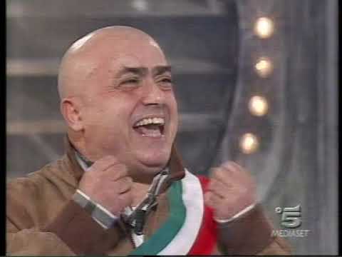 Zelig - Assessore Cangini - La riqualificazione di Milano