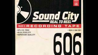 Sound City - The Man That Never Was (Grohl, Hawkins, Mendel, Smear, Springfield)
