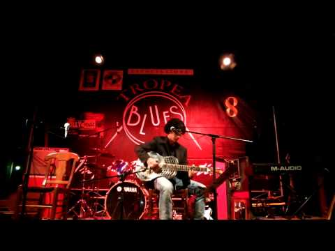 JOE CHIARIELLO Moon Goin Down [Tropea Blues Festival 10.9.2012]