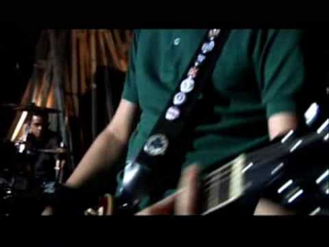 Rudes - ******Clipe Oficial - Gritos Por Piedade*****banda Rudes