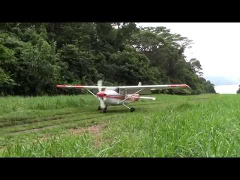 Short field landing jungle Costa Rica, Cessna 182, No go around!