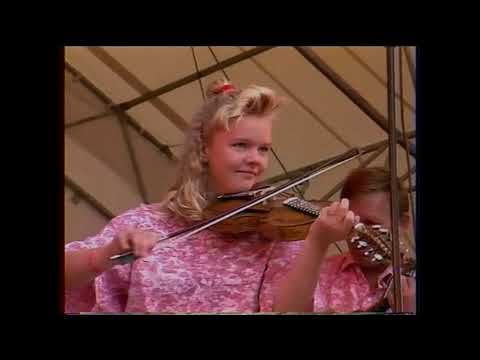 Heidruns Gammeldansorkester - Jenta oppom vegen   Titano 91