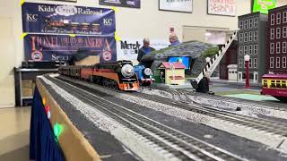 Trains running at the York train show! (Part 1/2)