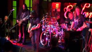 Foo Fighters - Live in Skin Covered by Everlong