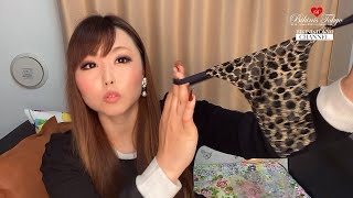 キラキラヒョウ柄のTバックパンティ