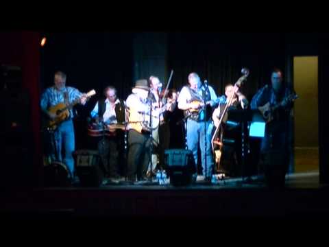 Ernie Bradley and The Grassy Ridge Band (2013) - 