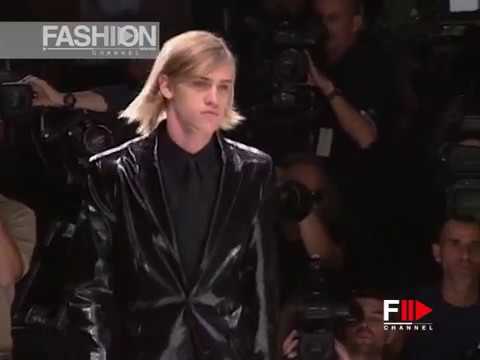 CALVIN KLEIN Menswear Spring Summer 2003 - Fashion Channel