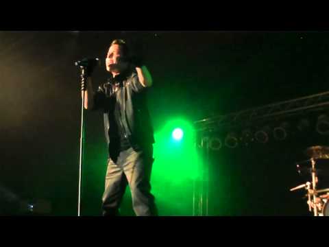 Dan Talevski "Can't Look Away" Live in Timmins