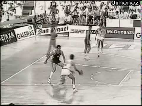 Jimenez scores in front of Vrankovic/Eurobasket 87 Vs Yugoslavia /Day 4
