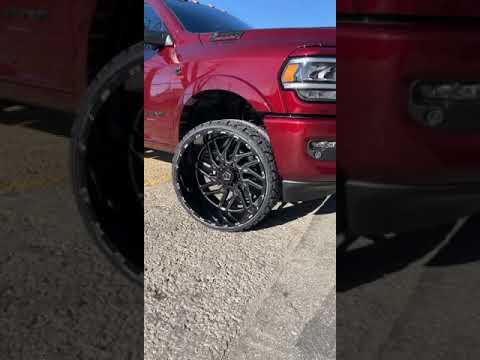 New tire size 33x14.50x26 Venom x/t wrapped around 26x14 Tis 544bm