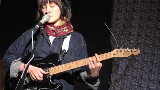 Cate Le Bon - &quot;Ploughing Out Parts 1 &amp; 2&quot; (Live at WFUV)