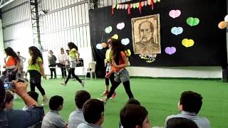 preview picture of video 'baile dia del maestro las niñas de 4c colegio jean piaget villa de mayo... 2013'