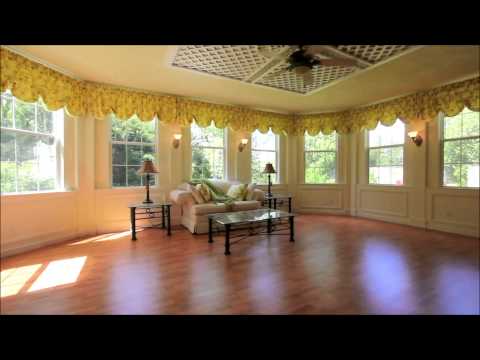 605 Elm Street - Walpole Real Estate