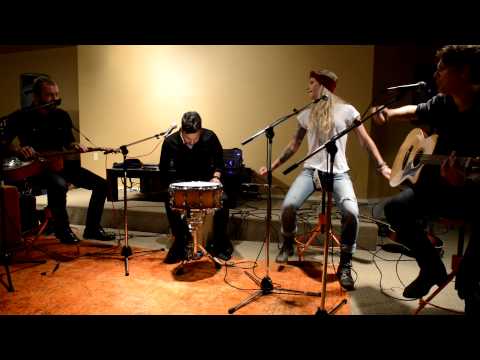 Gin Wigmore: "Man Like That" on A-Sides