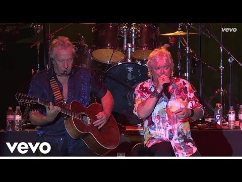 Air Supply - Two Less Lonely People (Live in Hong Kong)