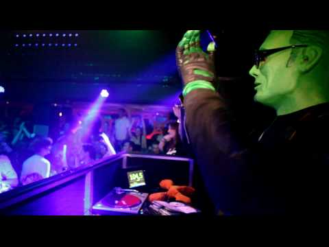 Dr Lektroluv at AIR Amsterdam sitdown