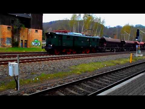E 77 10 mit Güterzug Ankunft in Freital Potschappel!