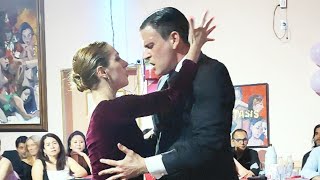 Video thumbnail for Después (D'arienzo) Ravena Abdyli y Matteo Antonietti. En lo de Balmaceda 26dic24 (1/3)