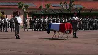 Francia celebra un homenaje nacional al soldado muerto en Líbano