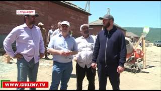 Пострадавшие от оползней жители Шатоя готовятся отметить новоселье