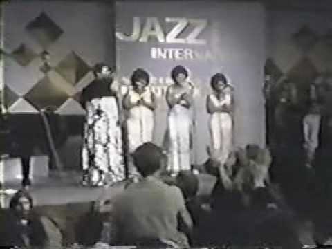 Aretha Franklin Reach Out & Touch Somebody's Hand