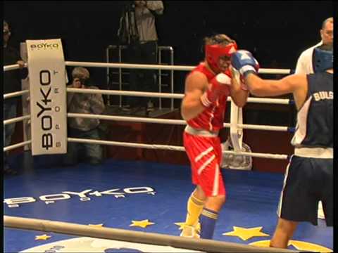 91 kg USIK A. (UKR) - PULEV T. (BUL) Bout 39.mpg