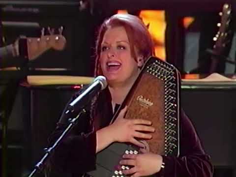Cyndi Lauper feat. Destiny's Child, Heart, Amy Grant & Wynonna - Girls Just Want To Have Fun (Live)