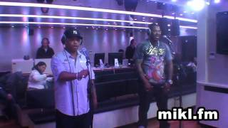 Petit Live Improvisé de Busta Rhymes chez Mikl &quot; Break ya neck&quot;