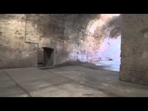 LA CITTADELLA MILITARE DI ALESSANDRIA : I SOTTERRANEI - 5 - 5 - 2013.